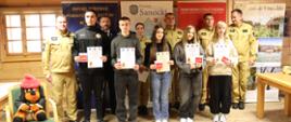 Zdjęcie grupowe finalistów grupy III