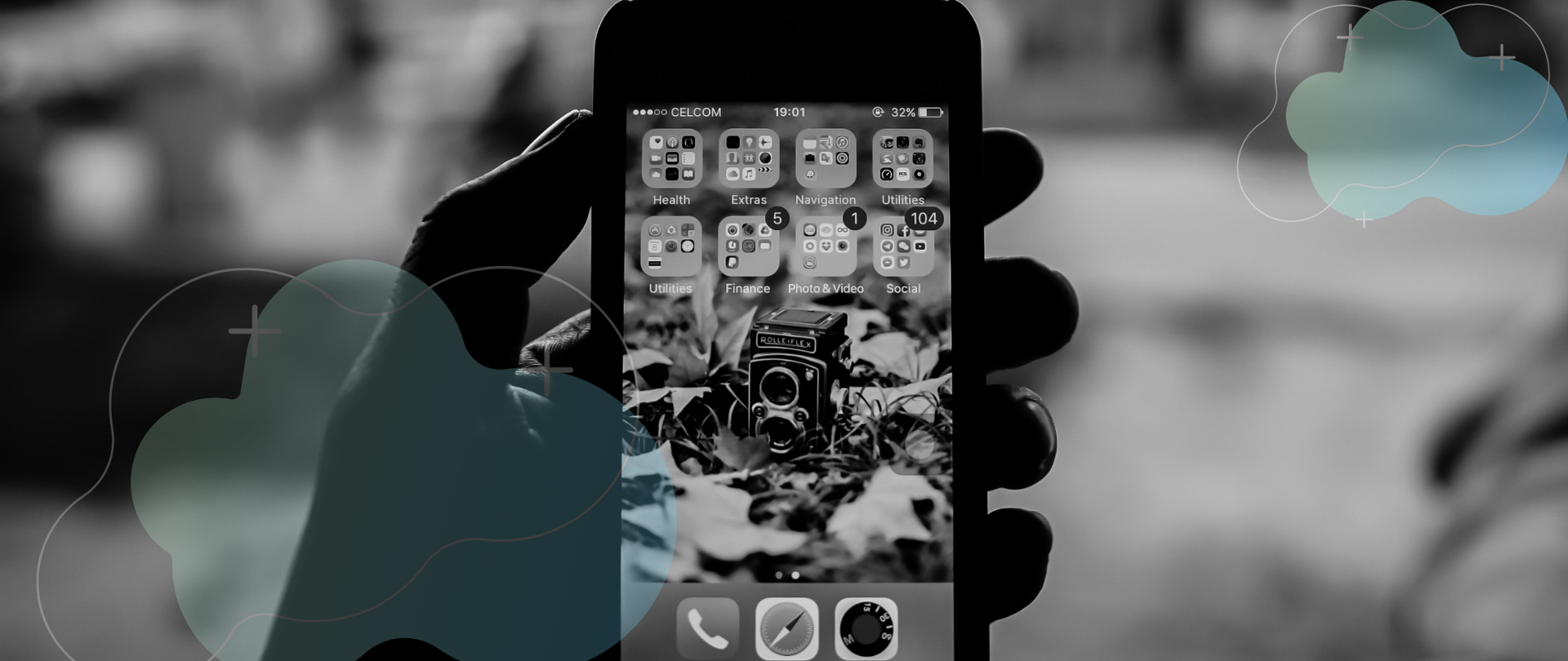 Telefon komórkowy z widocznym ekranem