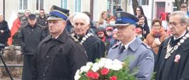 Na zdjęciu Zastępca Komendanta Powiatowego PSP w Złotowie wraz z Komendantem Komendy Powiatowej Policji w Złotowie.
