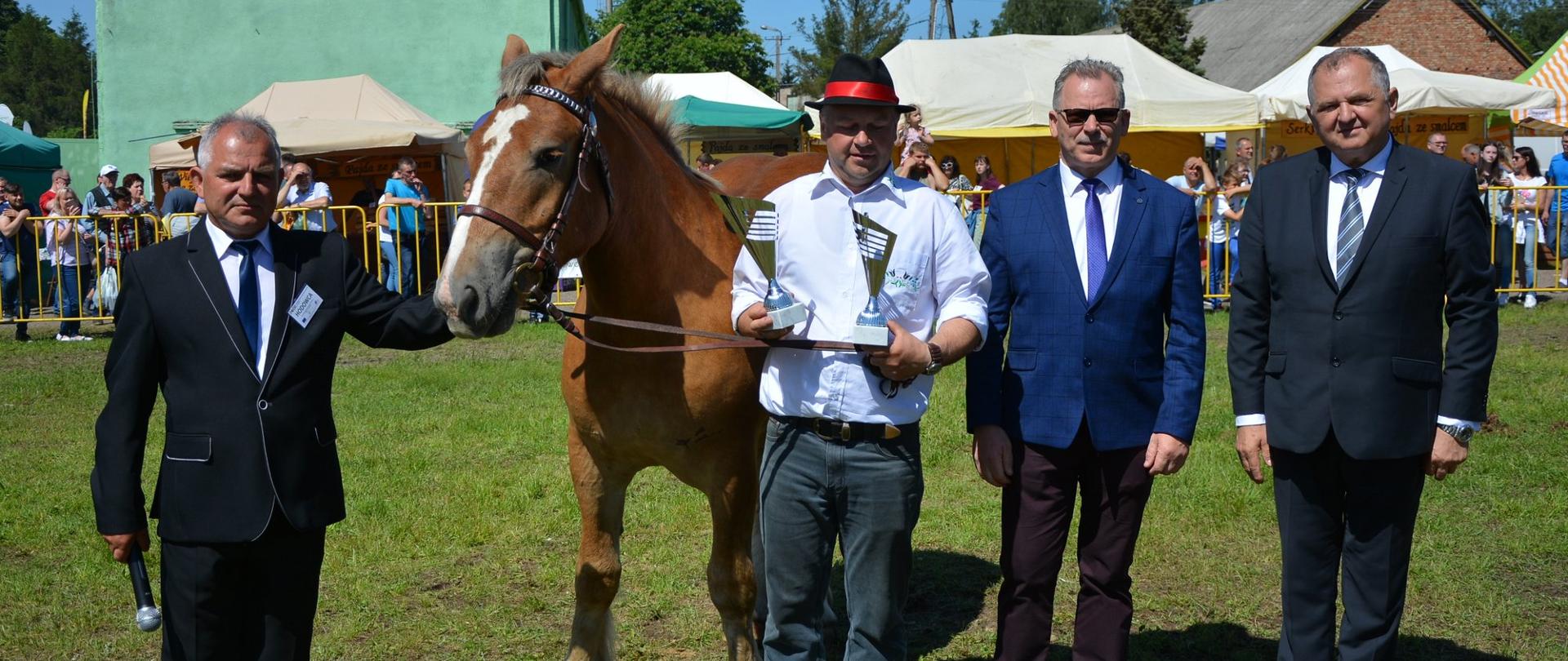 Pomorska Wystawa Zwierząt Hodowlanych w Lubaniu z udziałem podsekretarza stanu R. Zarudzkiego
