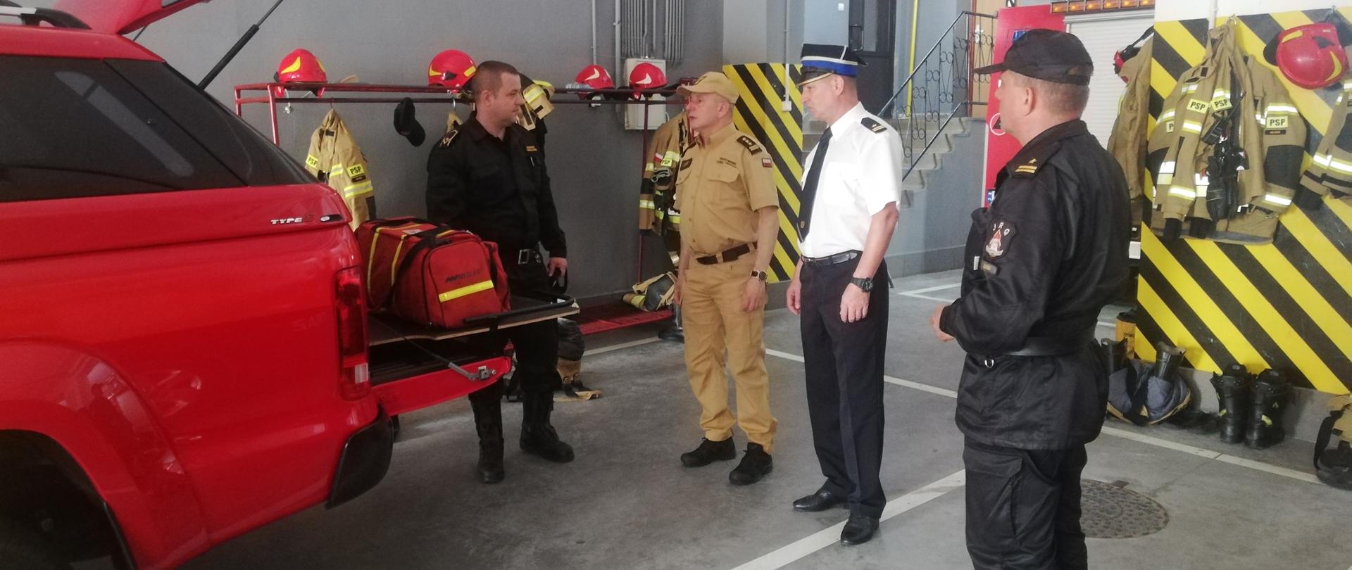 Robocza wizyta zastępcy mazowieckiego komendanta wojewódzkiego PSP w Komendzie Powiatowej PSP w Mławie