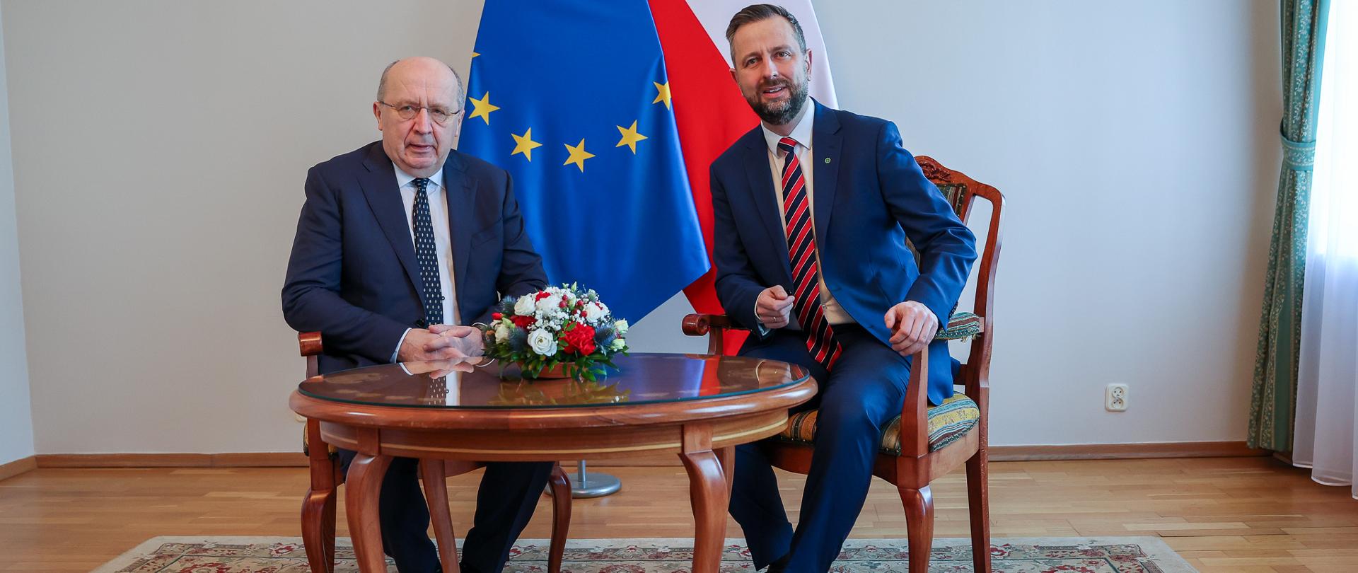 6 marca 2026 r. w Warszawie, Władysław Kosiniak-Kamysz wicepremier - minister obrony narodowej spotkał się z Andriusem Kubiliusem unijnym komisarzem ds. obrony i przestrzeni kosmicznej. Fot. Krzysztof Gumul/WCEO