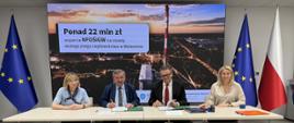 Na zdjęciu od lewej strony: Elżbieta Radwan, Burmistrz Wołomina, Józef Matysiak, Zastępca Prezesa Zarządu Narodowego Funduszu Ochrony Środowiska i Gospodarki Wodnej, Karol Ciepielewski, Prezes Zarządu ZEC Wołomin, Łucja Sromecka, Dyrektor Departamentu Ciepłownictwa NFOŚiGW.