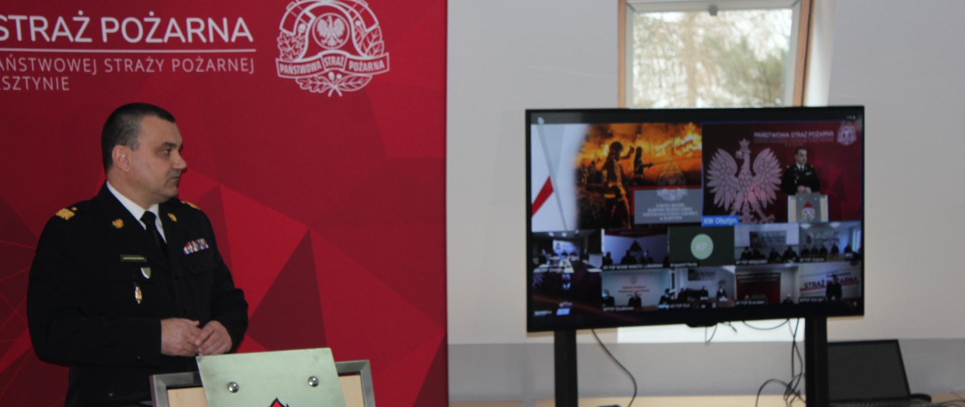 Komendant wojewódzki przemawia.