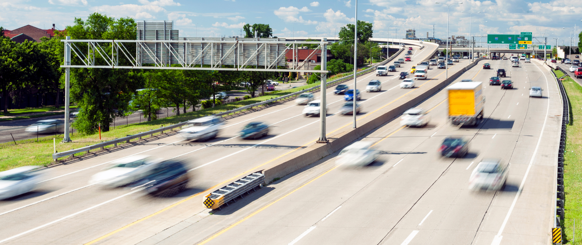 Jedziesz na urlop autostradą A2 lub A4? Pamiętaj o e-TOLL 