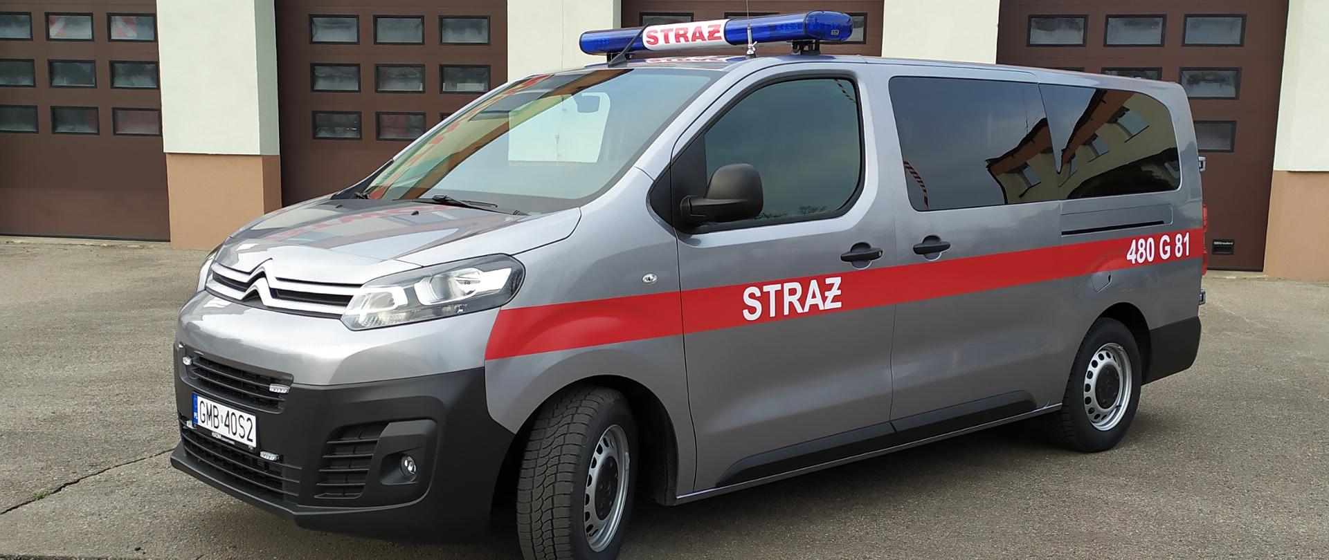 Fotografia przedstawia samochód operacyjny SLKw - Citroen Jumpy 