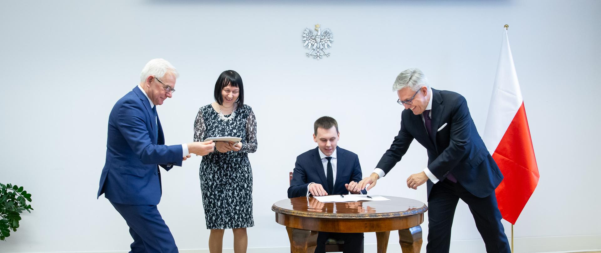 Inauguracja Aplikacji dyplomatyczno - konsularnej