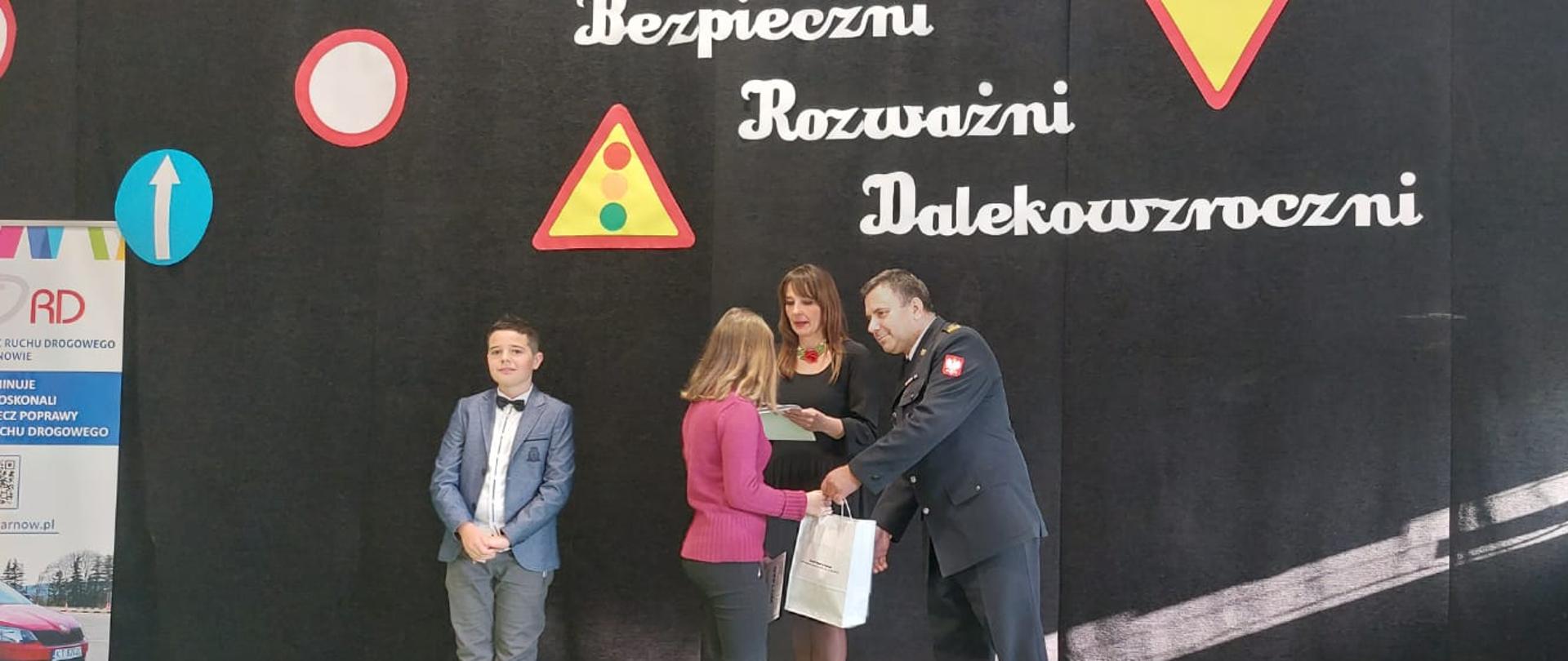 Wręczenie nagród SP Zabawa