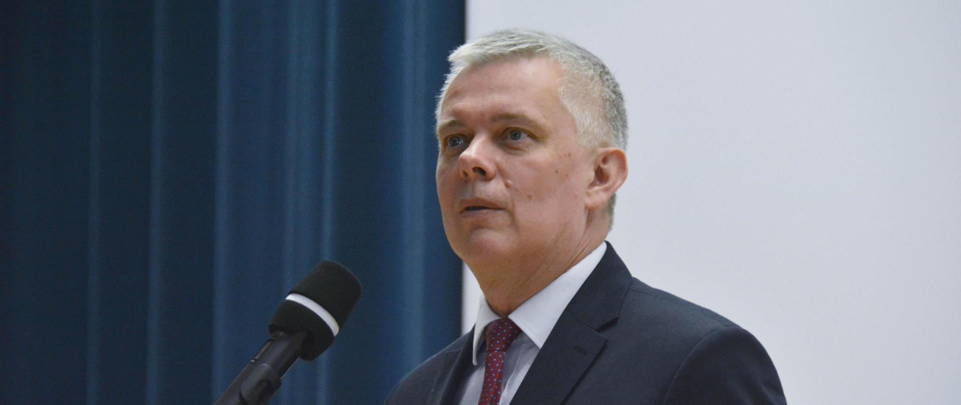 Wizyta Ministerstwa Spraw Wewnętrznych i Administracji w PIM MSWiA