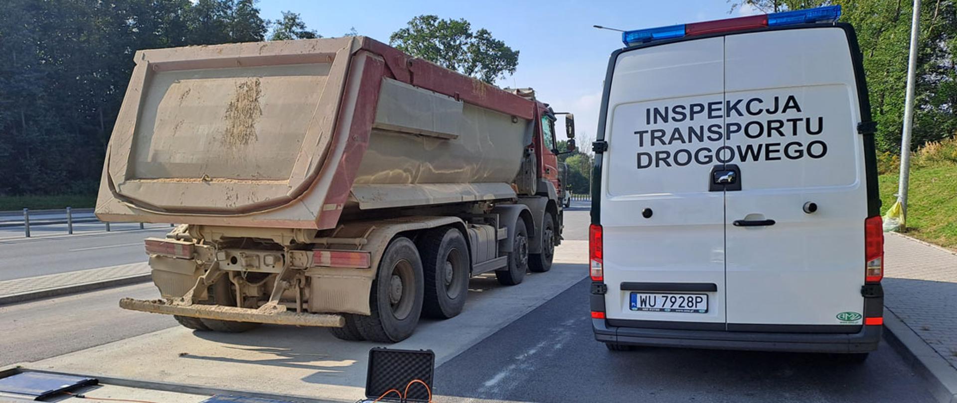 Miejsce zatrzymania do kontroli wagowej wywrotki przez patrol małopolskiej Inspekcji Transportu Drogowego.