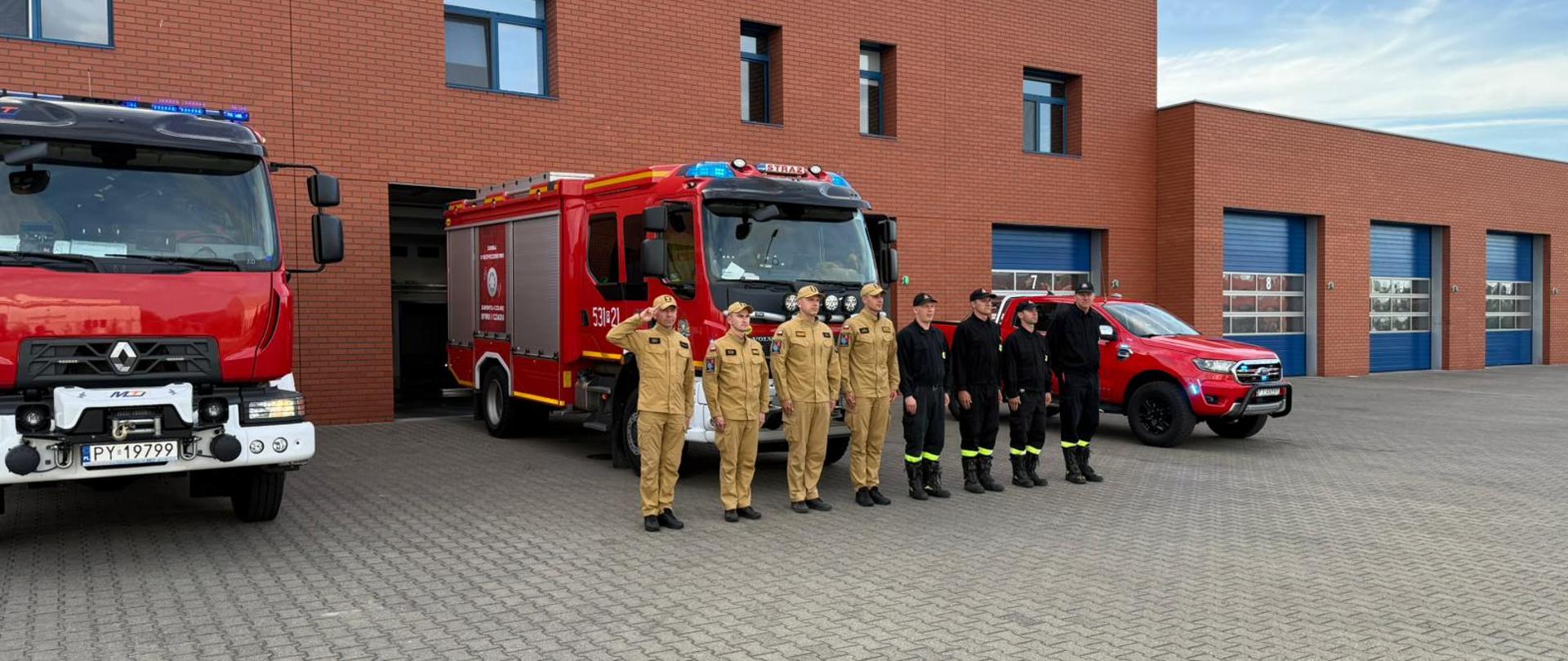 Strażacy podczas oddania hołdu