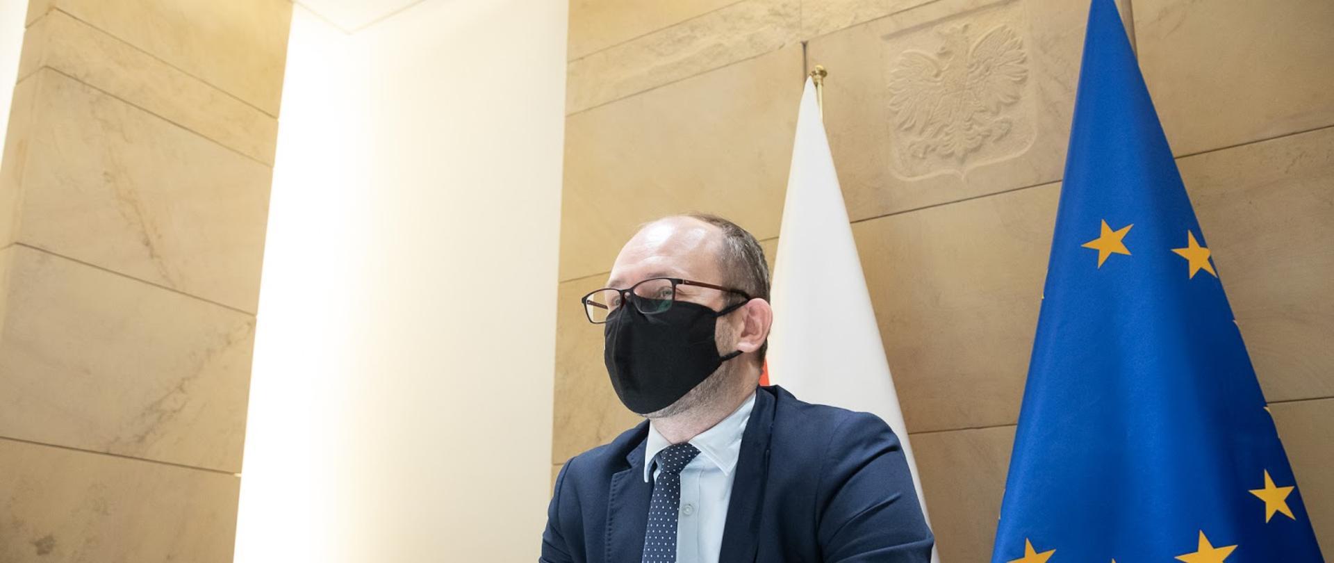 2020.11.10 Warszawa . Minister Marcin Przydacz . Wideokonferencja z Sekretarz Generalny Francja .Fot. Tymon Markowski / MSZ