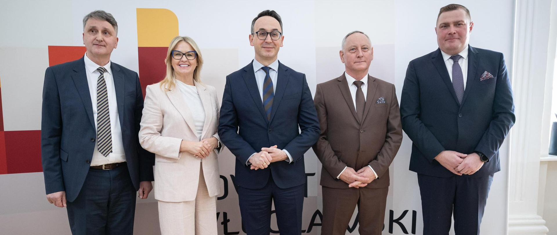 Nowe autobusy ze wsparciem z KPO dla powiatu włocławskiego