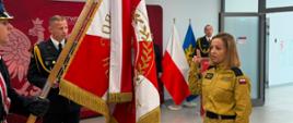 Uroczysta zbiórka związana z przyjęciem nowej funkcjonariuszki do służby