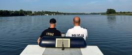 Patrolowanie Jeziora kierskiego wraz z Policją łodzią motorową