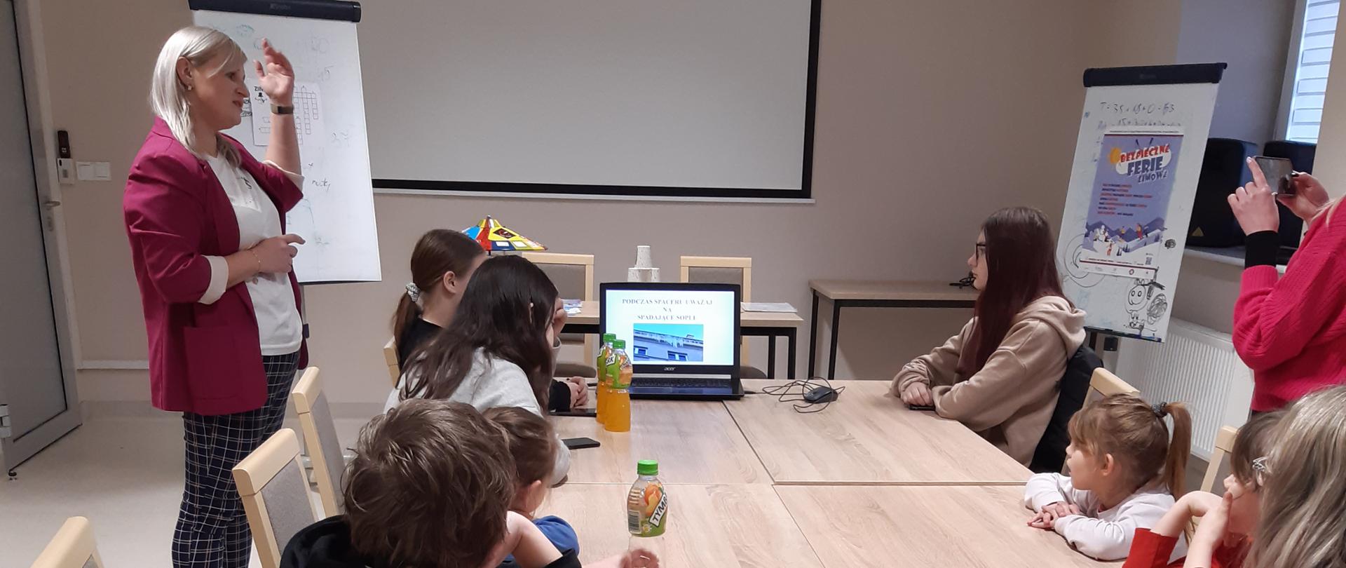 Warsztaty profilaktyczne dla dzieci w Klubie Integracyjnym "Promyk" w Piekarach Śląskich