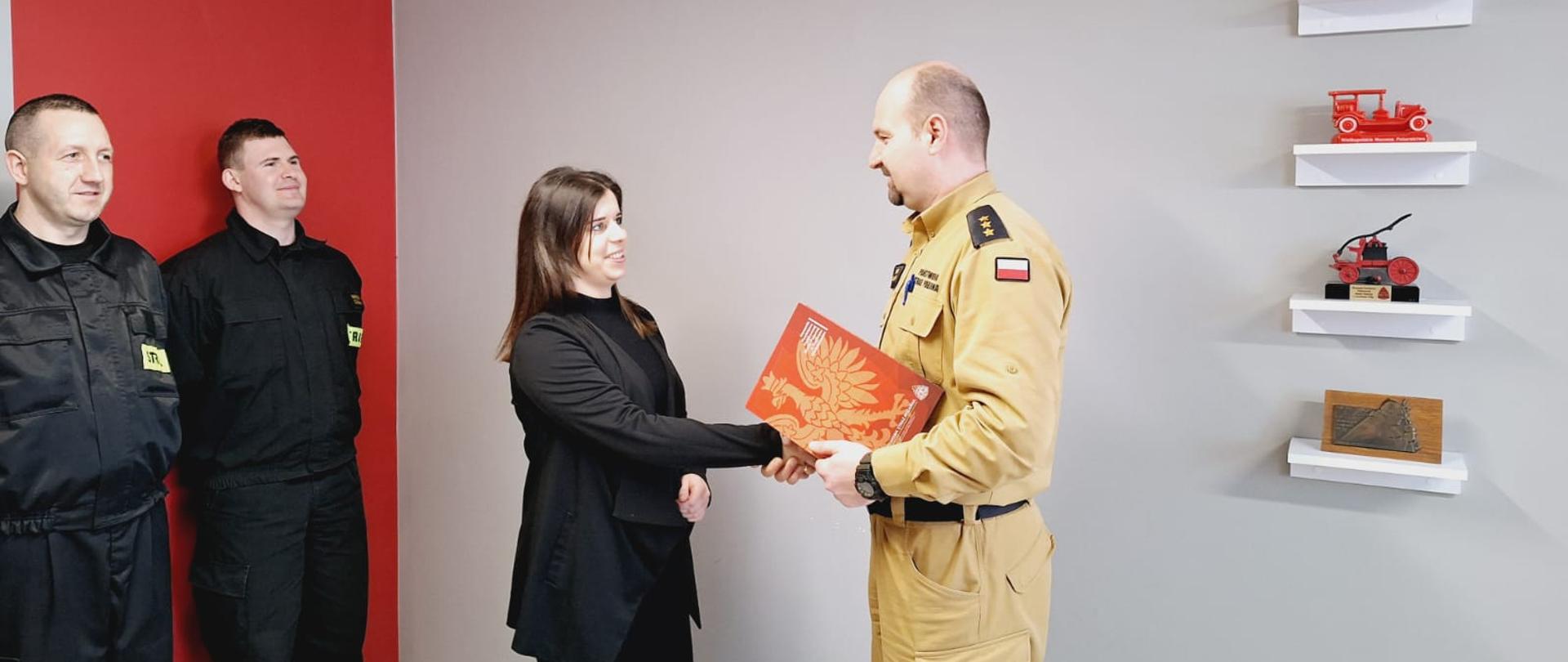 UROCZYSTA ZBIÓRKA Z OKAZJI DNIA SŁUŻBY CYWILNEJ