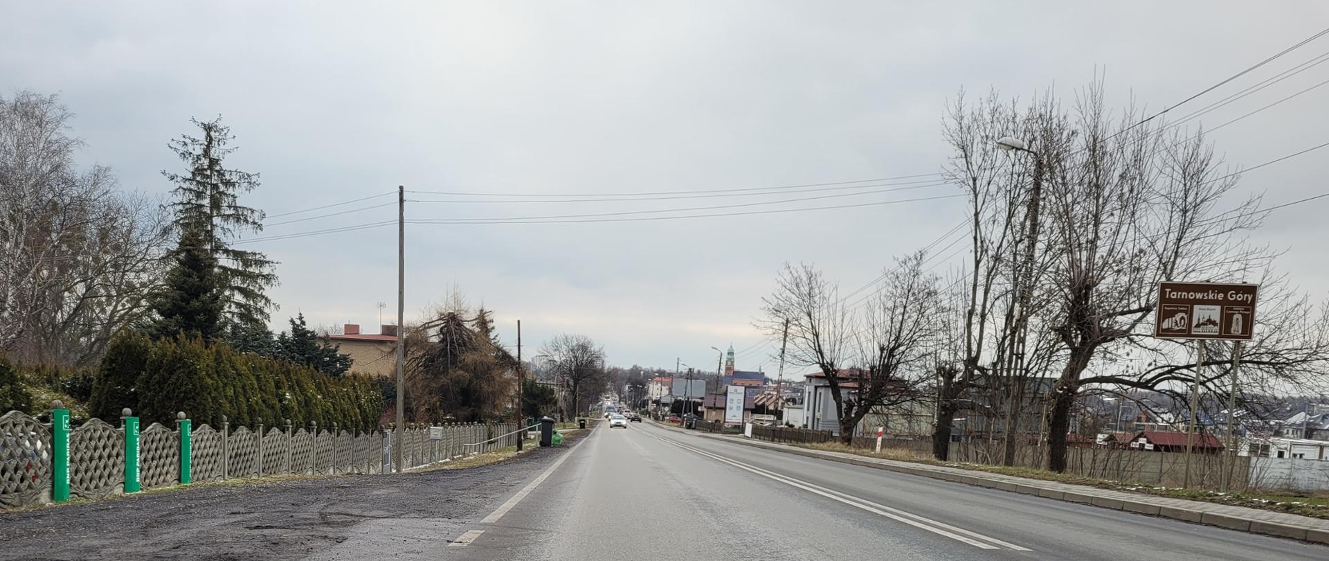 DK11 ul. Korola w Tarnowskich Górach budowa chodnika