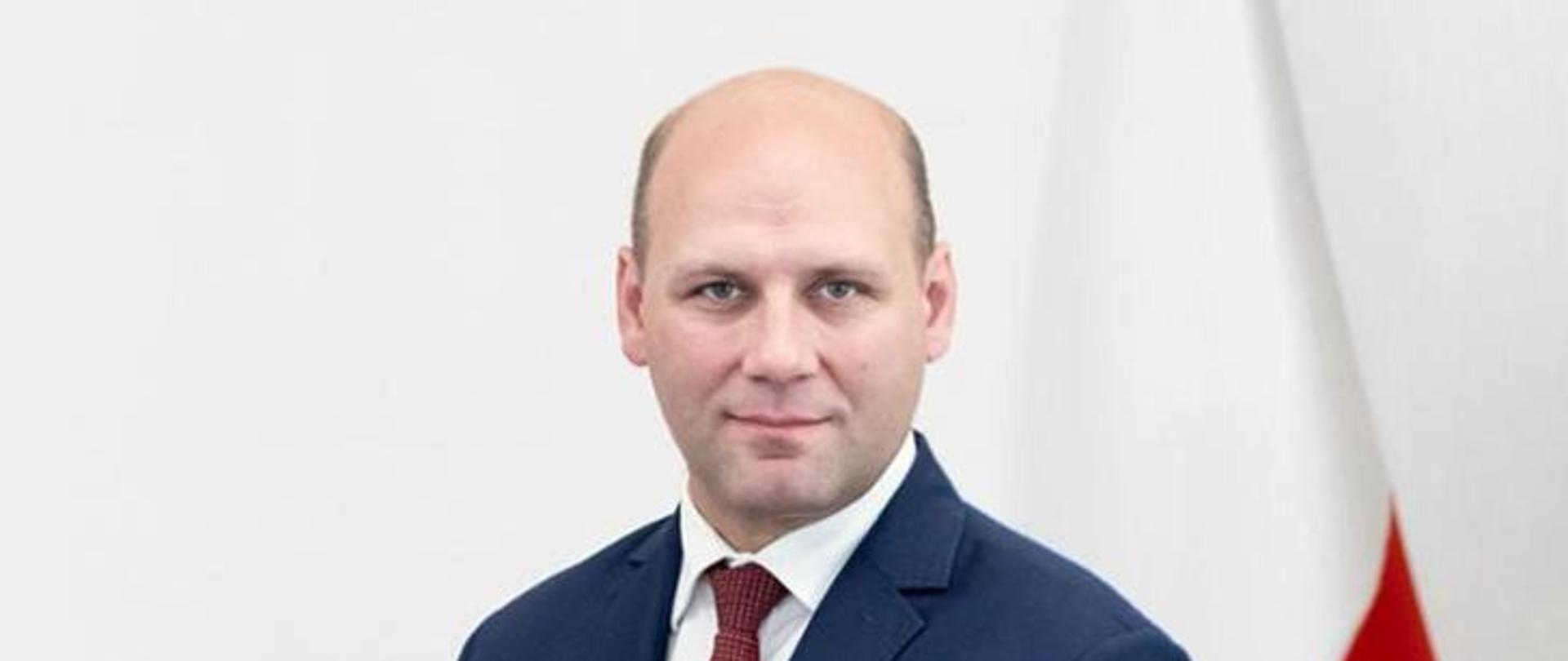 Życzenia Ministra Szymona Szynkowskiego vel Sęka dla Polonii z okazji Narodowego Święta Niepodległości