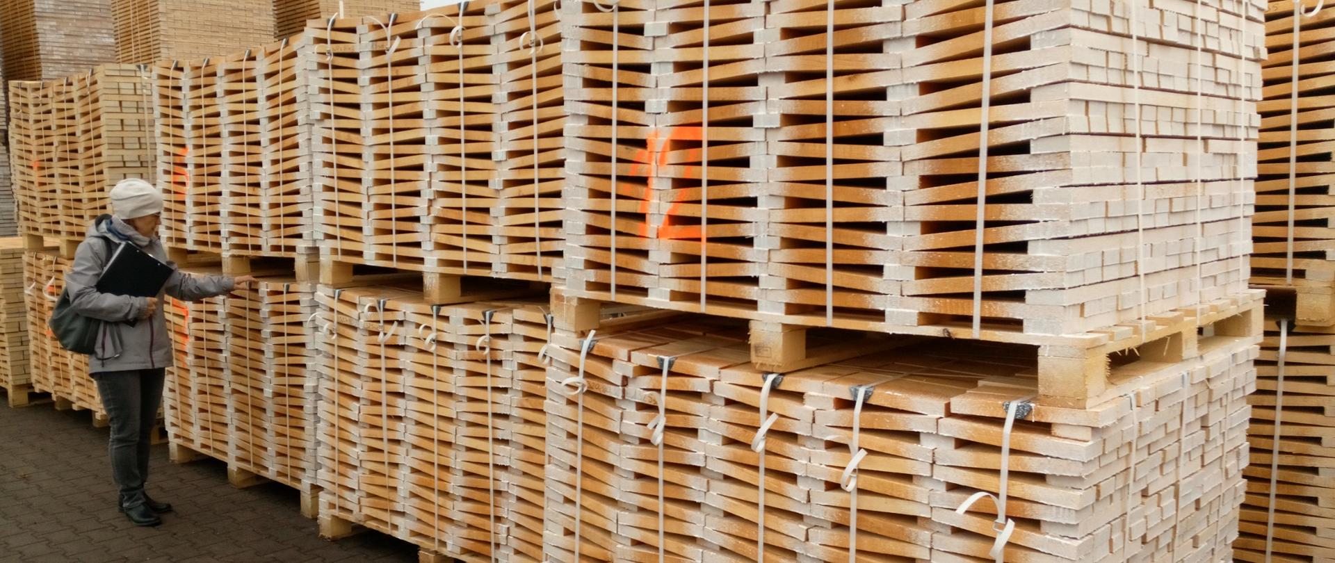Drewno na paletach