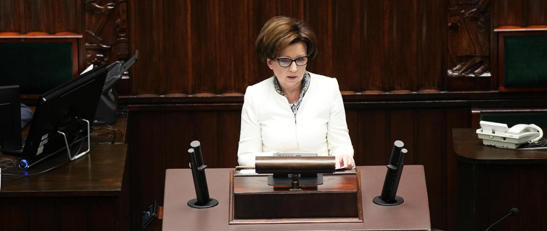 Maląg: the support allowance is a historical change in the support system for persons with disabilities