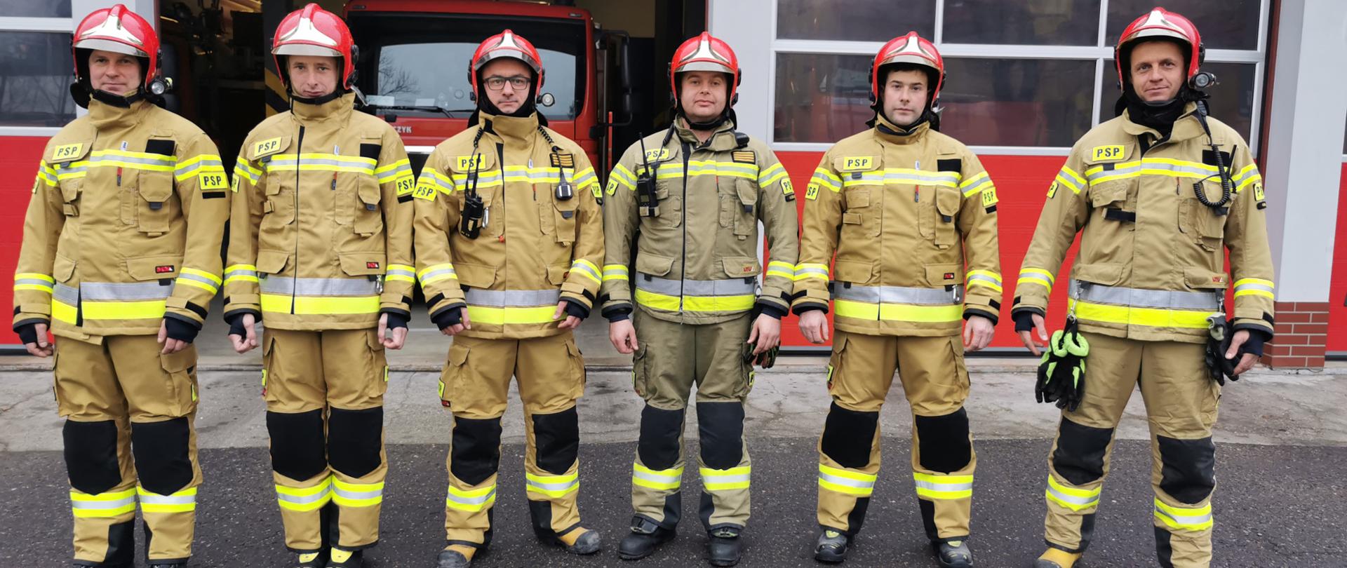 nowe ubrania specjalne