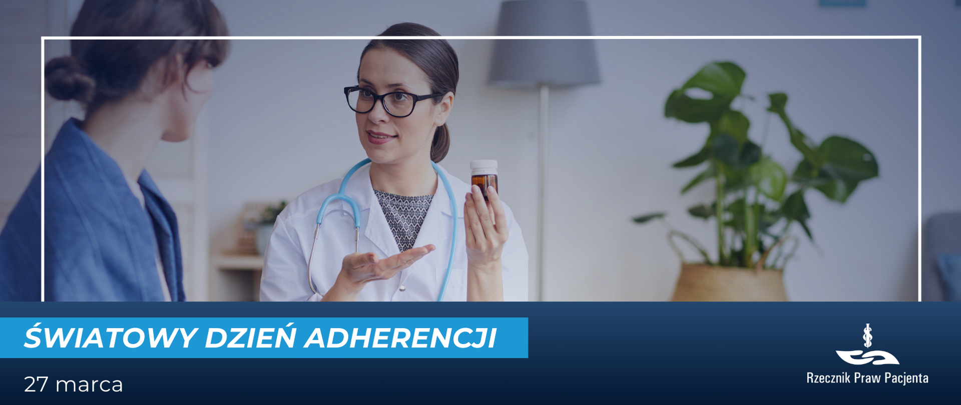 Grafika przedstawia lekarkę i pacjentkę. Lekarka w lewej ręce trzyma buteleczkę z lekami i rozmawiają między sobą, 