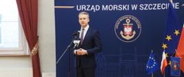 Wiceminister infrastruktury Arkadiusz Marchewka w trakcie wypowiedzi