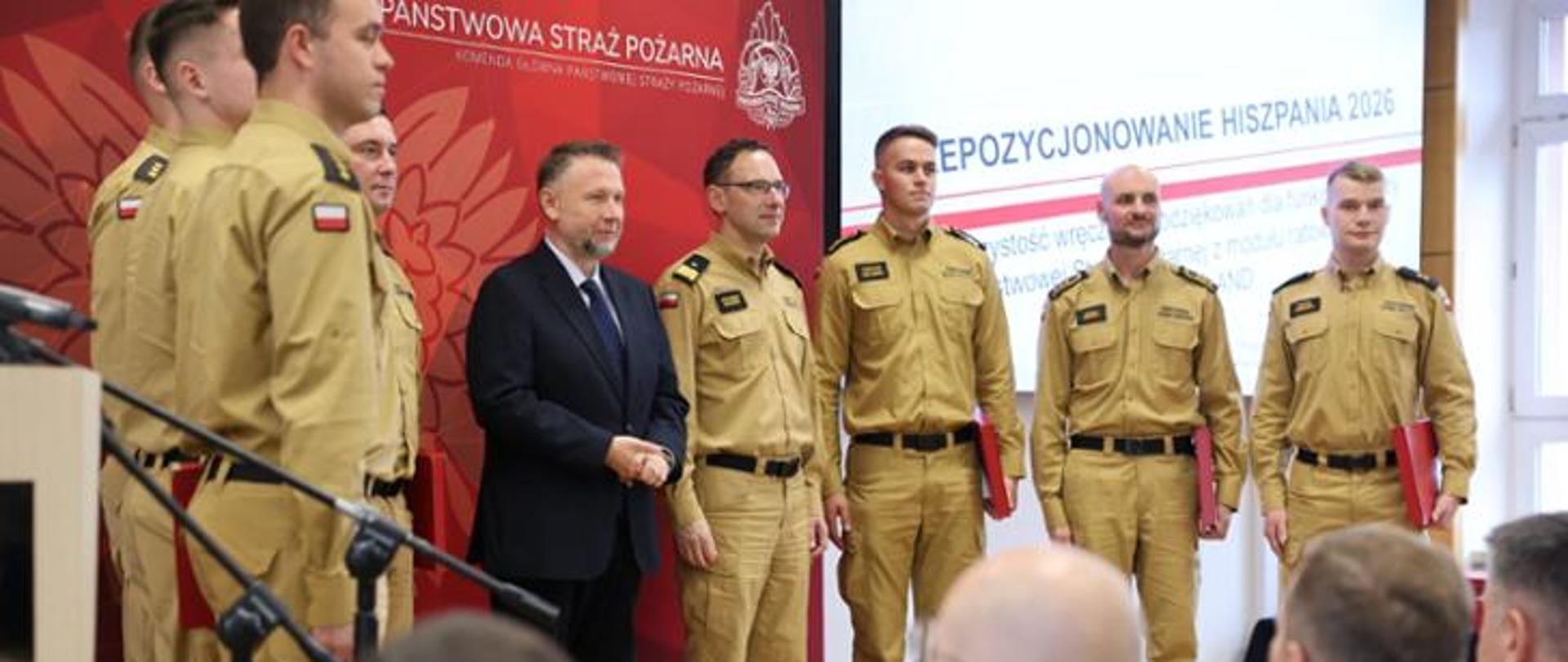 Podziękowanie funkcjonariuszom Państwowej Straży Pożarnej uczestniczącym w prepozycjonowaniu modułu GFFF Poland w Hiszpanii