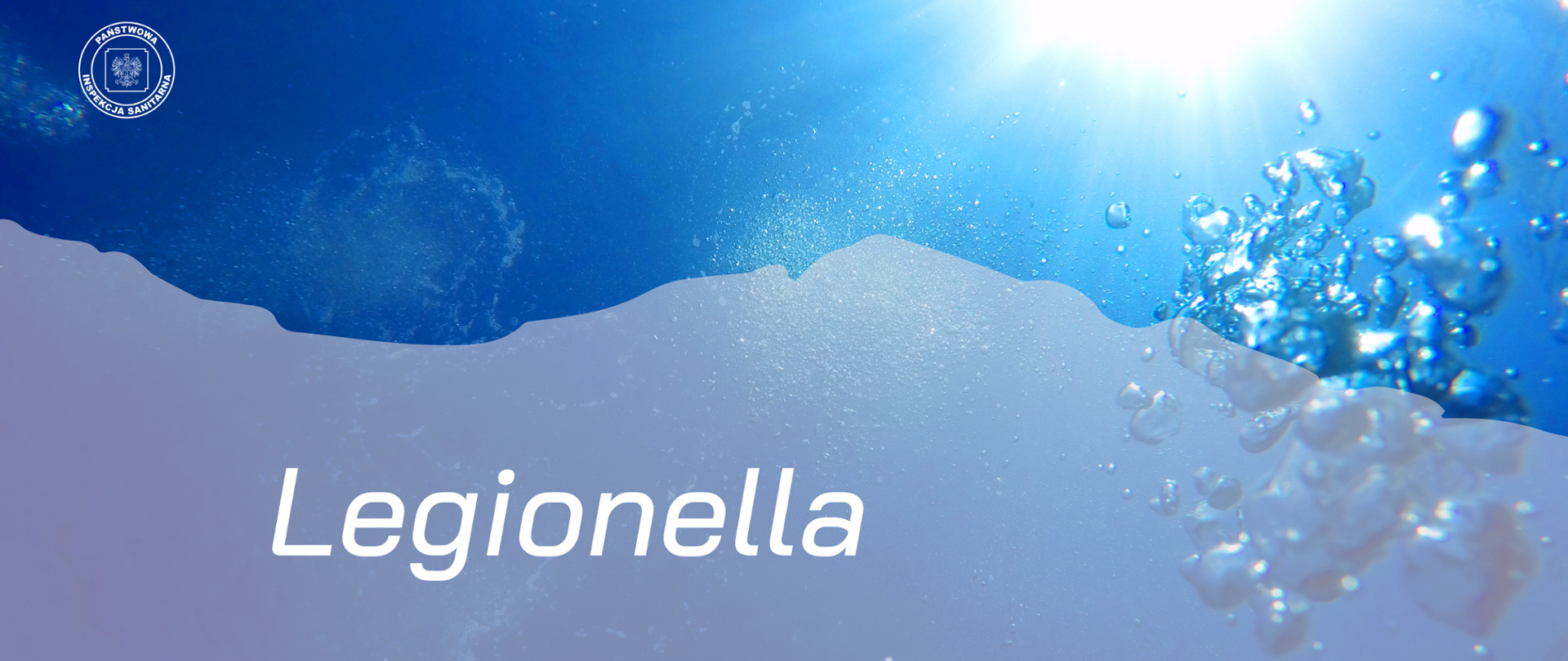 W tle zdjęcia widać wodę i fragment słońca. Na przodzie znajduje się napis legionella. W lewym górnym rogu znajduje sie logo Państwowej Inspekcji Sanitarnej