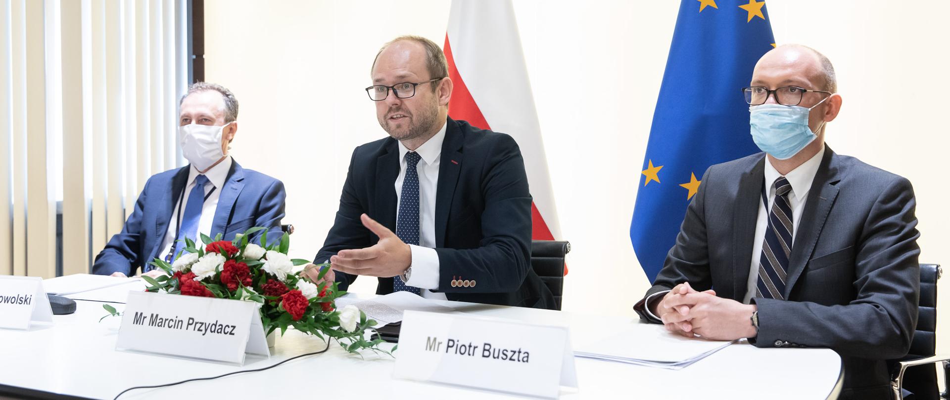 2020.08.10 Warszawa . Minister Marcin Przydacz . Wideokonferencja z minister SZ Indie .Fot. Tymon Markowski / MSZ