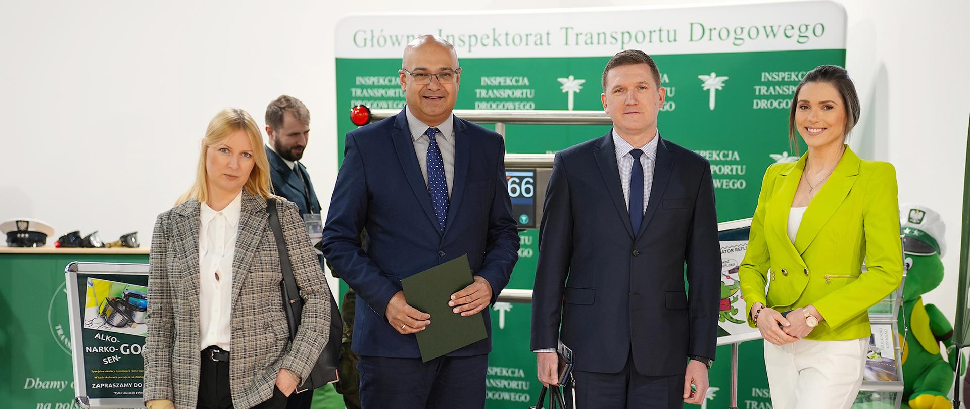 P.o. z-ca Głównego Inspektora Klaudia Podkalicka, Główny Inspektor Transportu Drogowego Alvin Gajadhur, p.o. z-ca Głównego Inspektora Michał Mostowski i Dyrektor Gabinetu Głównego Inspektora Emilia Ziemnicka

