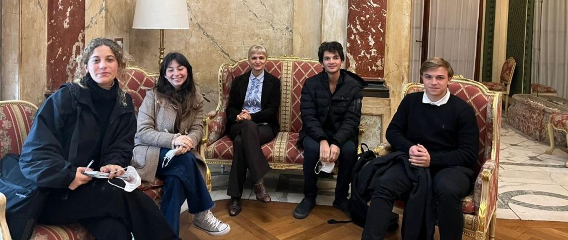 A las reuniones asistieron estudiantes y egresados de la Universidad de Buenos Aires, la Universidad Católica Argentina y la Universidad de San Andrés.