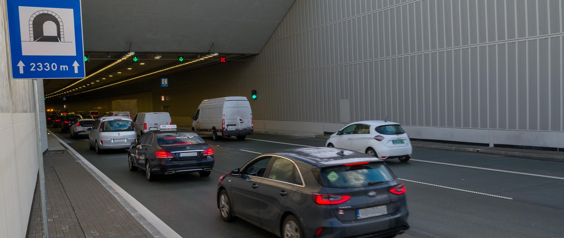 Otwarcie S2 POW z tunelem pod Ursynowem - pierwsze samochody na trasie