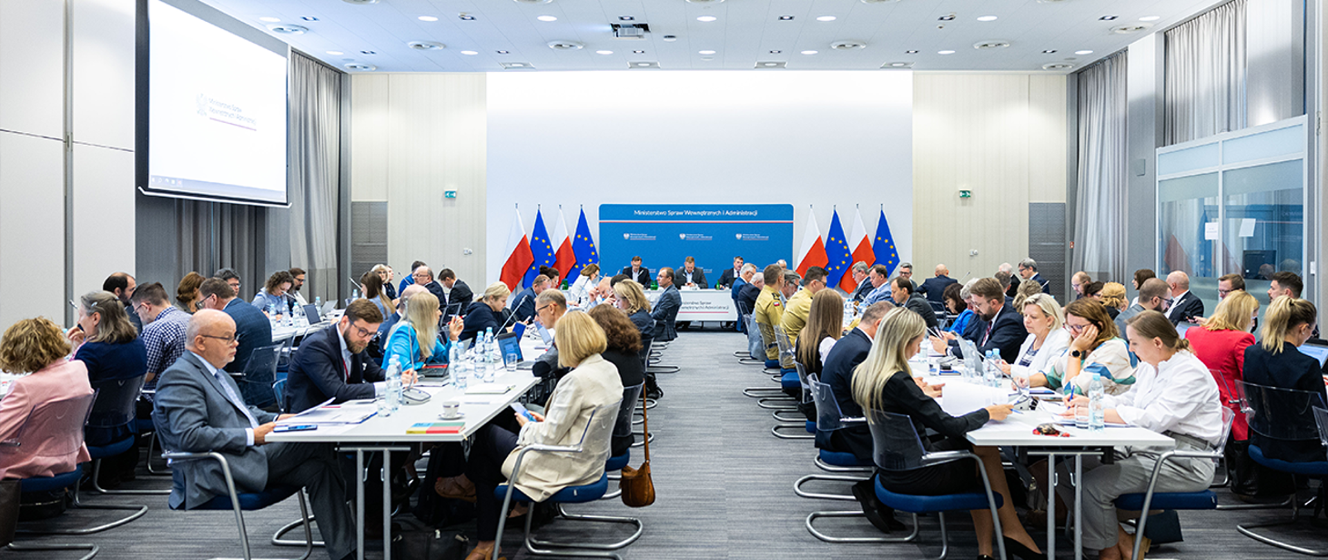 Uczestnicy posiedzenia KWRiST podczas obrad