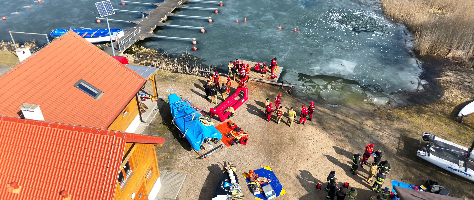 Ćwiczenia Komendanta Powiatowego PSP w Ostródzie – ratownictwo na lodzie