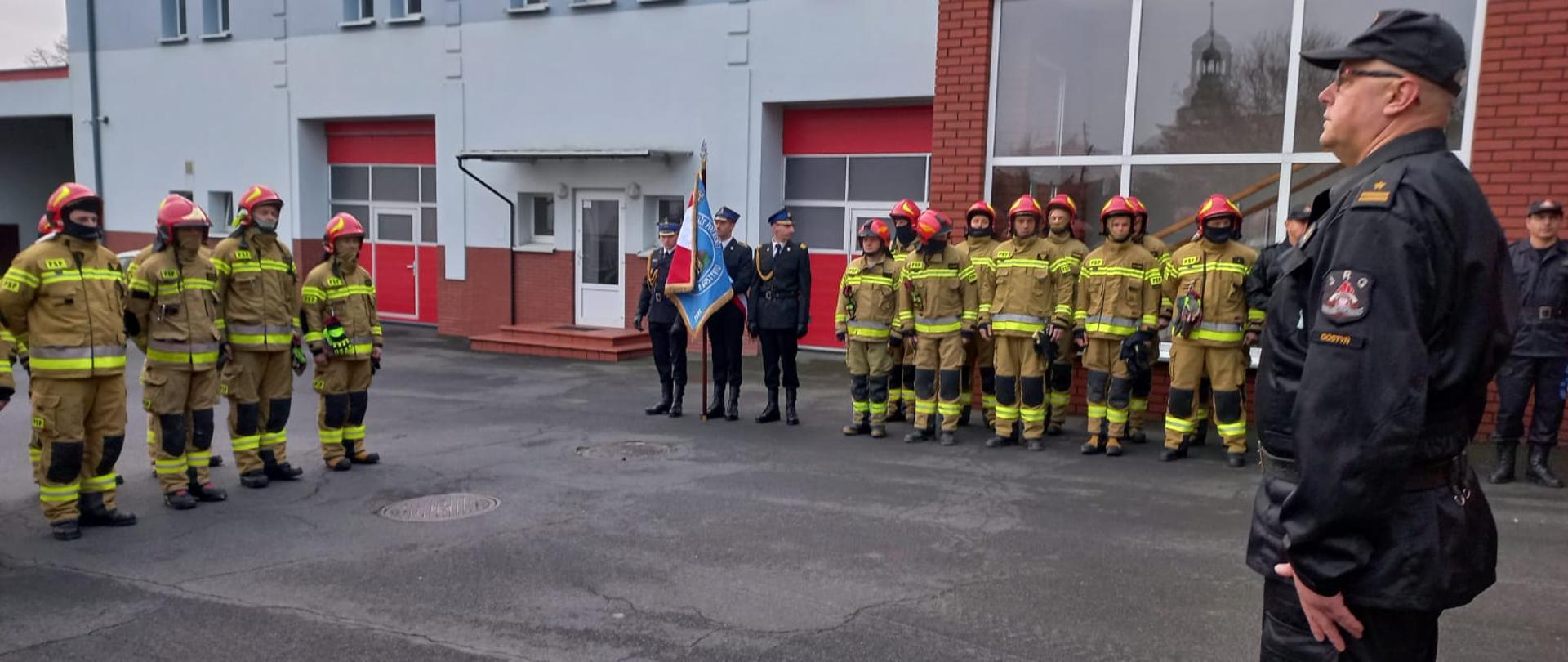 Zbiórka podczas ostatnie zmiany służby.