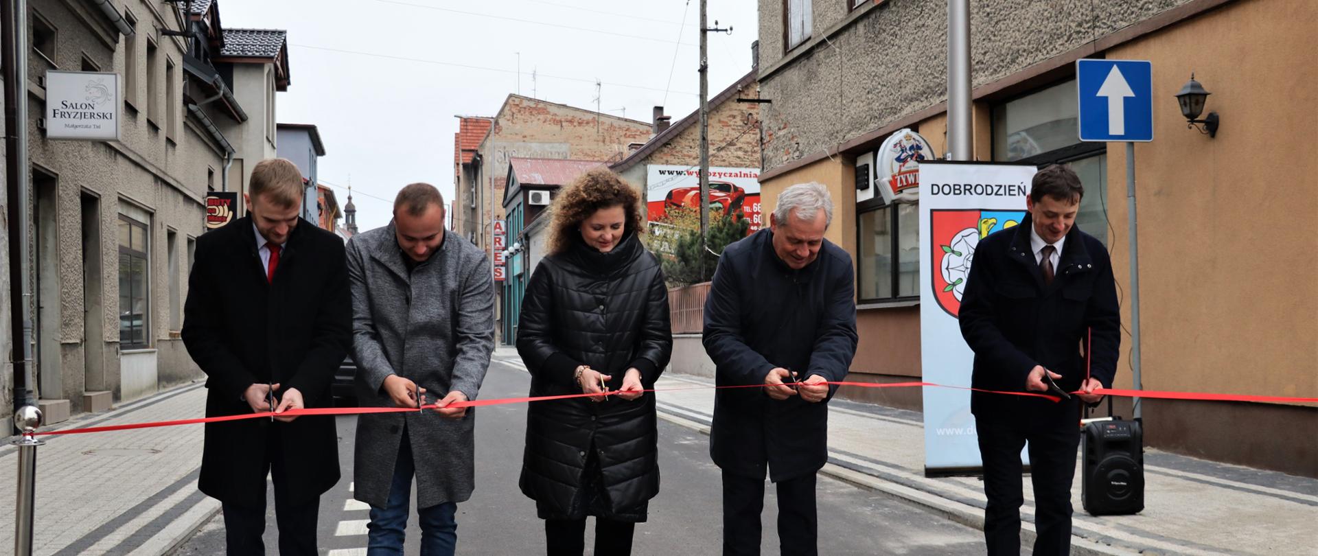 Uroczyste otwarcie drogi w Dobrodzieniu 