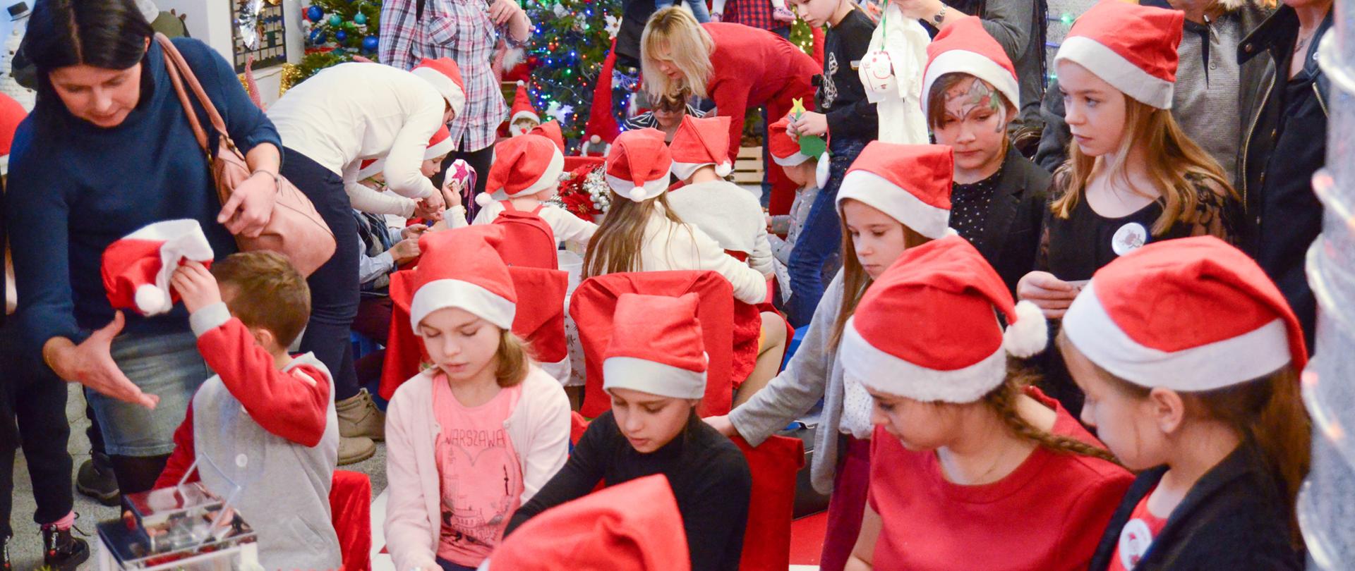 Zabawa w Mikołajki