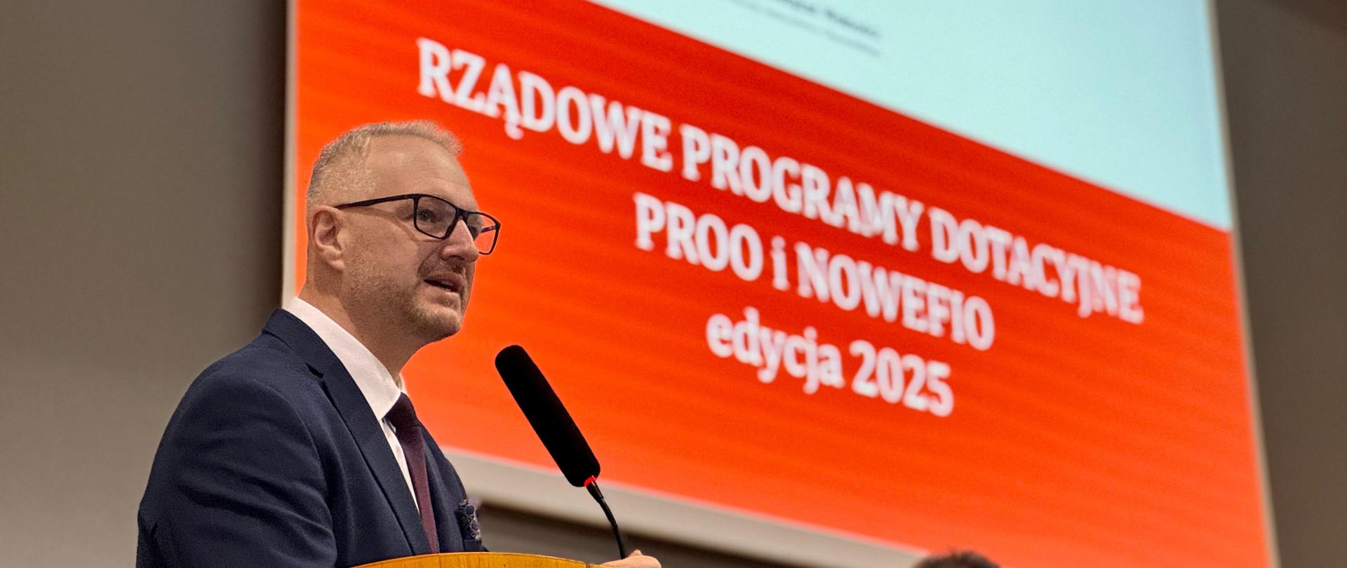 Wojewoda Radosław Król - Spotkanie informacyjne dla organizacji pozarządowych 