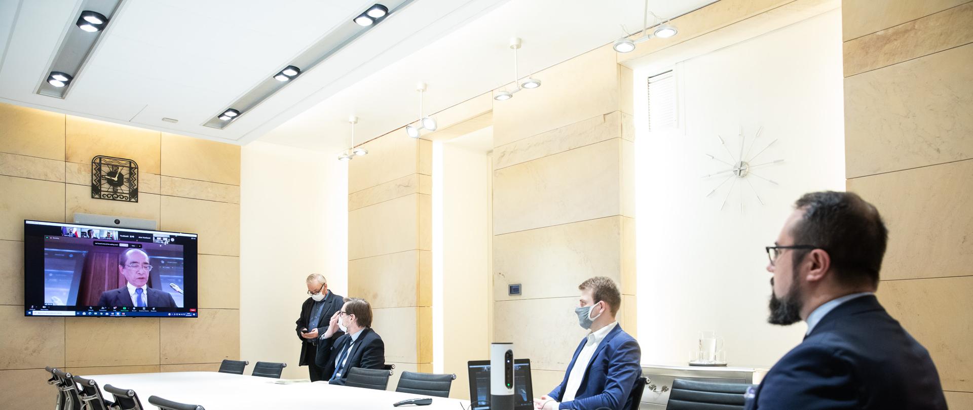 2021.04.21 Warszawa . Minister Pawel Jablonski . Wideokonferencja seminarium V4 + Japonia .
Fot. Tymon Markowski / MSZ