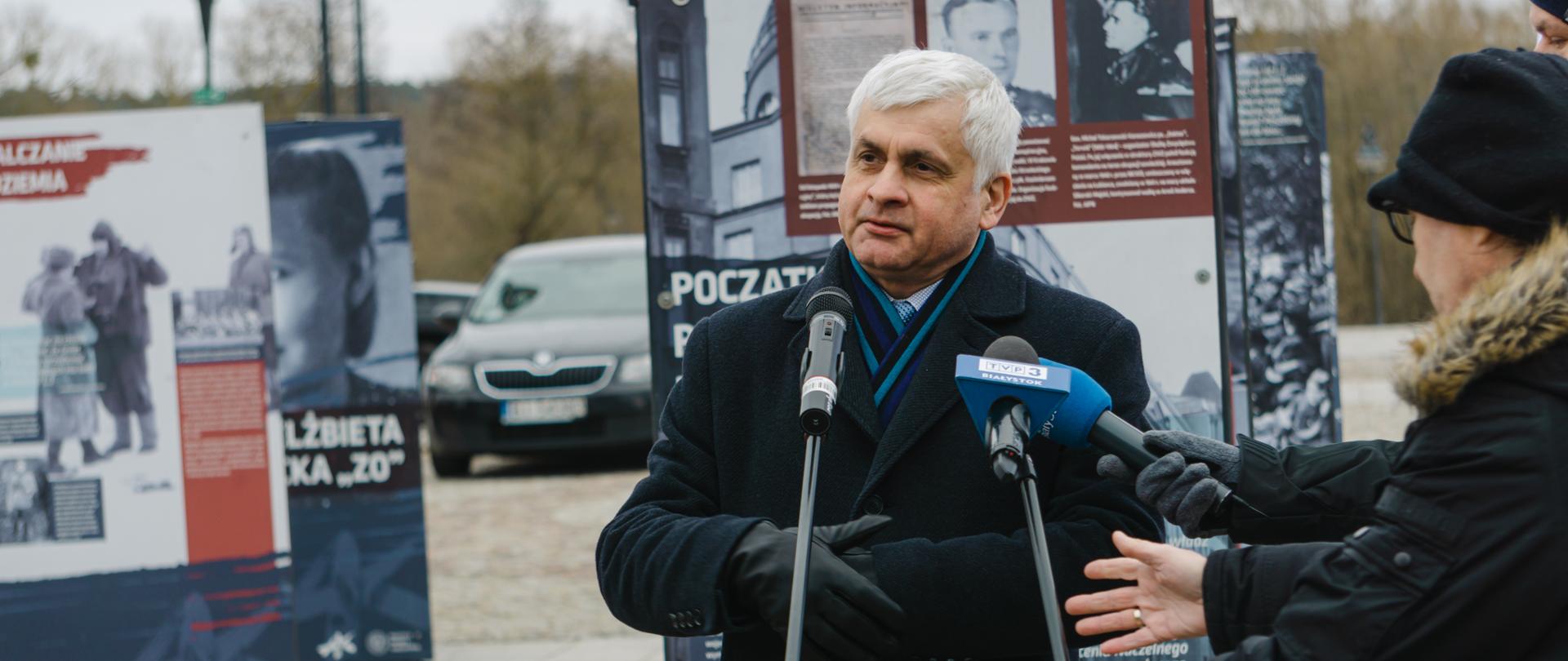 Wernisaż wystawy i wykład o Armii Krajowej