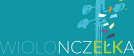 Grafika w kolorze morskim z drukowanymi biało-zielonymi literami na dole WIOLONCZELKA_2024. Z prawej strony stylizowana główka wiolonczeli.