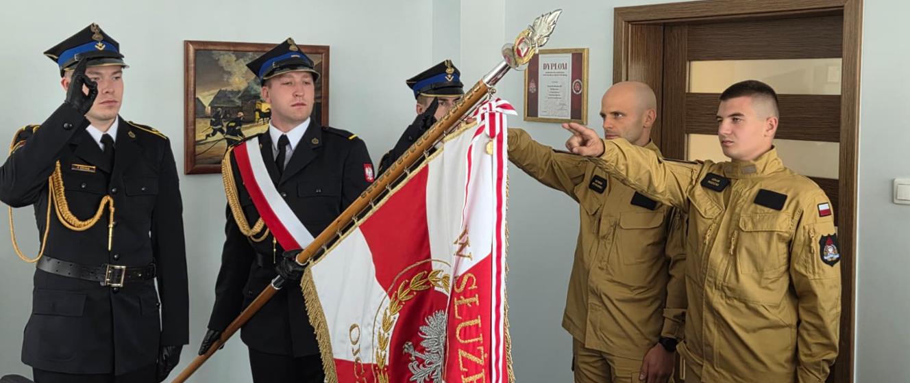 Ślubowanie nowo przyjętych strażaków KM PSP w Olsztynie