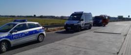 Miejsce zatrzymania do kontroli kierowcy autolawety z cofniętymi uprawnieniami do prowadzenia pojazdów. Inspektorzy mazowieckiej Inspekcji Transportu Drogowego przekazali kierowcę do dalszych czynności funkcjonariuszom Policji.
