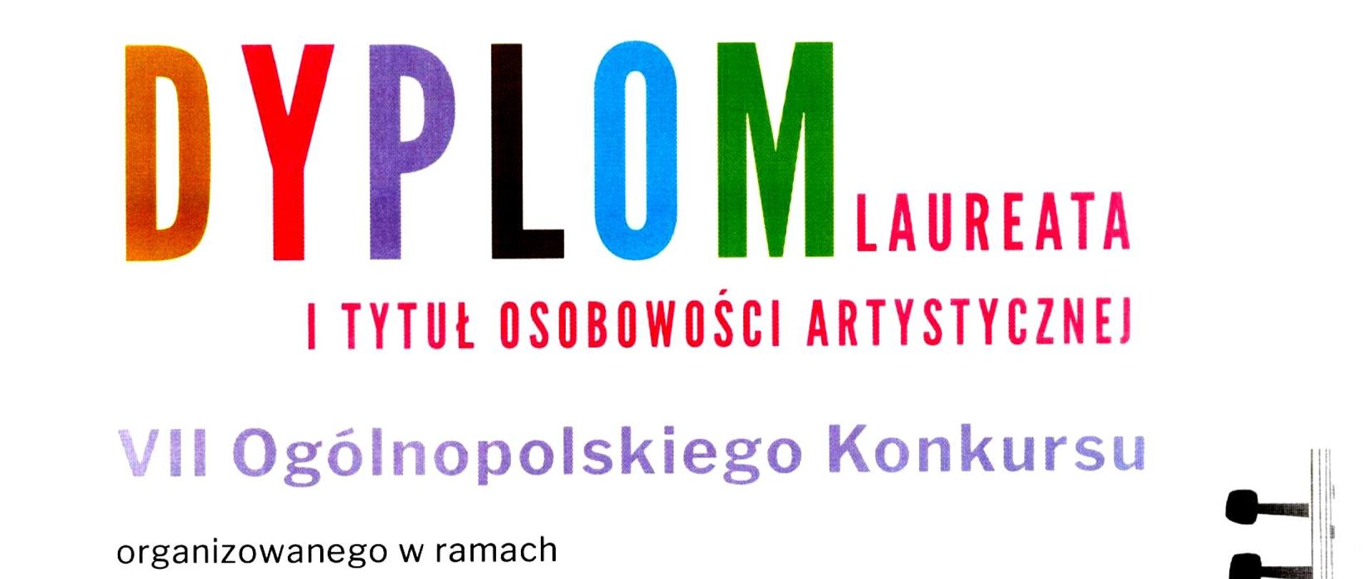 Białe tło, z prawej strony skrzypce w kolorze niebieskim, kolorowa czcionka