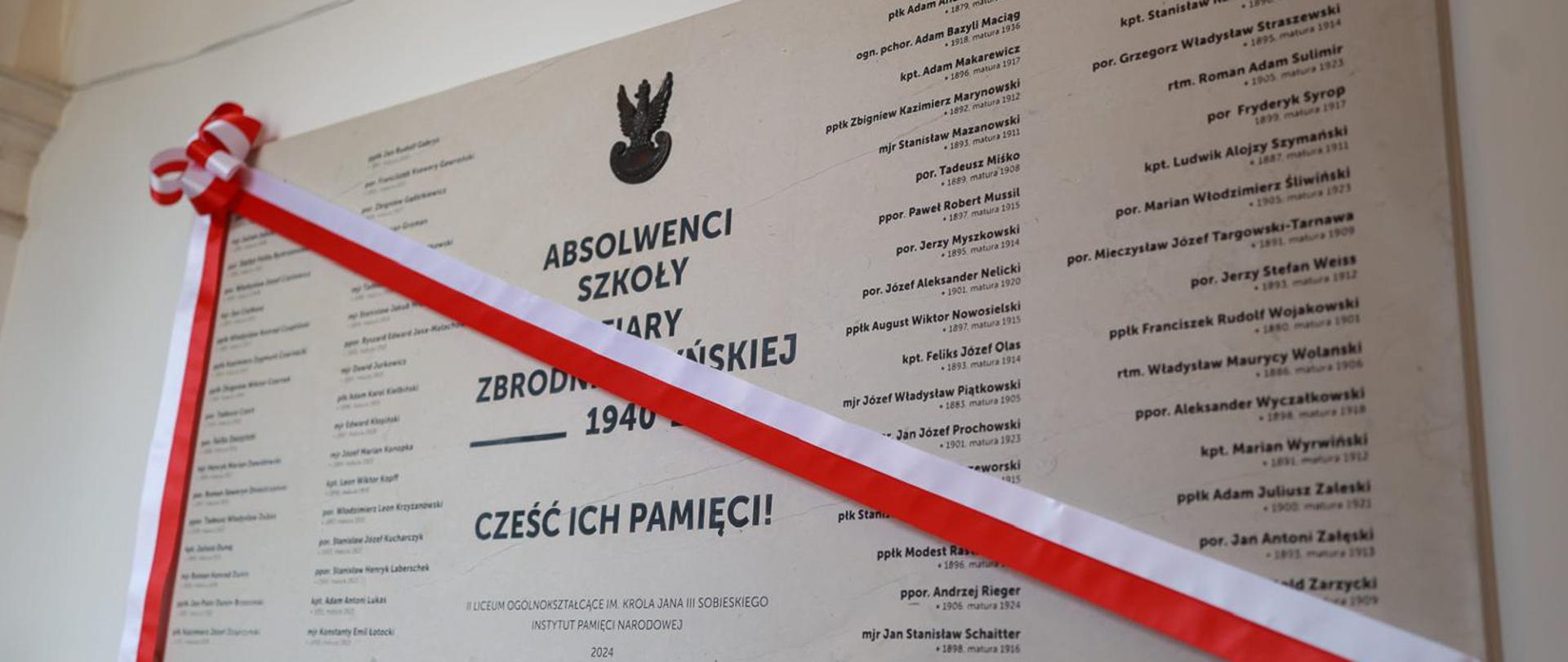 12 Listopada 2025 r. w II Liceum Ogólnokształcącym im. Króla Jana III Sobieskiego w Krakowie, Władysław Kosiniak-Kamysz wicepremier, minister obrony narodowej wziął udział w uroczystości z okazji odsłonięcia tablicy upamiętniającej absolwentów szkoły - ofiary zbrodni katyńskiej.