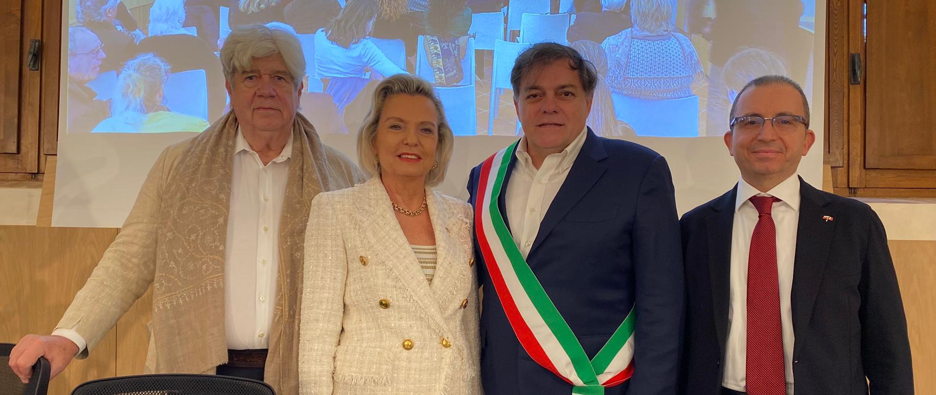 Mitoraj Convegno Pietrasanta