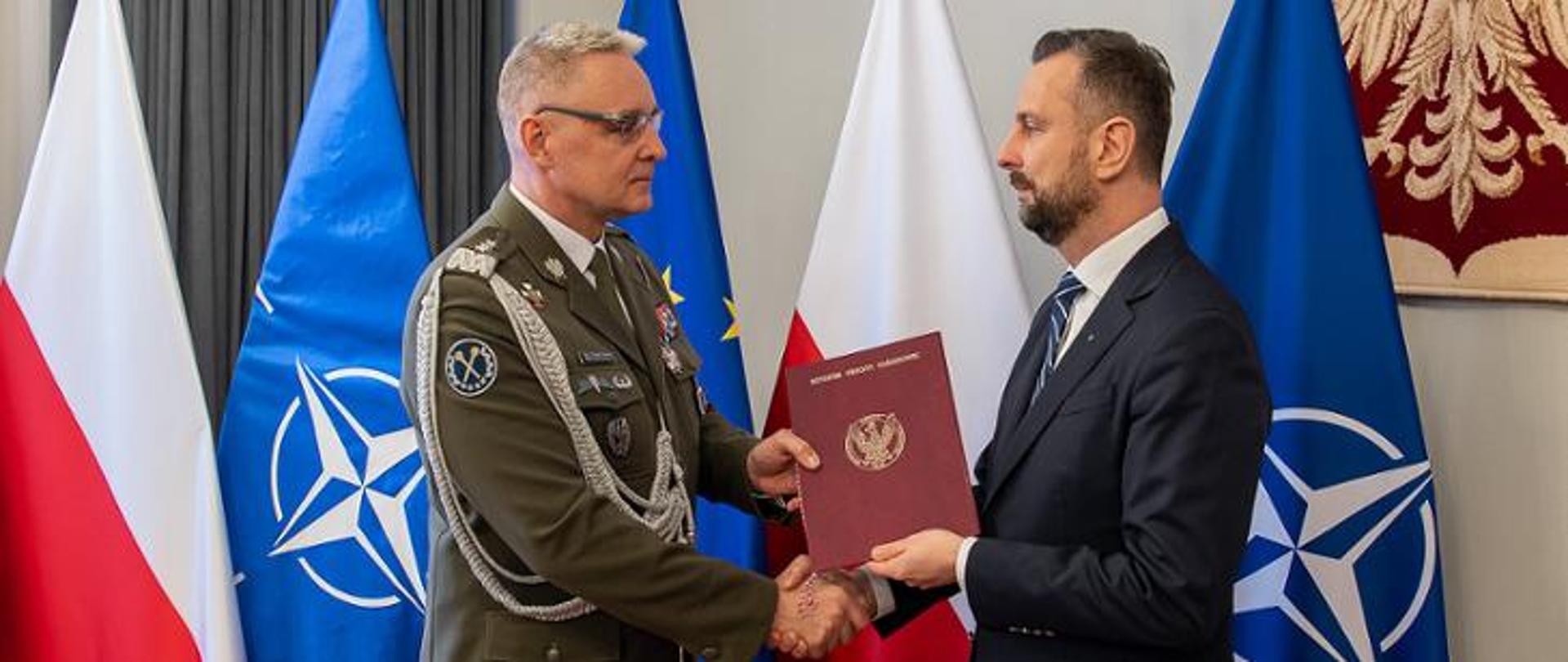 Deputy prime minister and minister of defence Władysław Kosiniak – Kamysz appointed gen. Piotr Błazeusz, the first deputy of the Polish General Staff Chief, to be the commander of the Eurocorps.