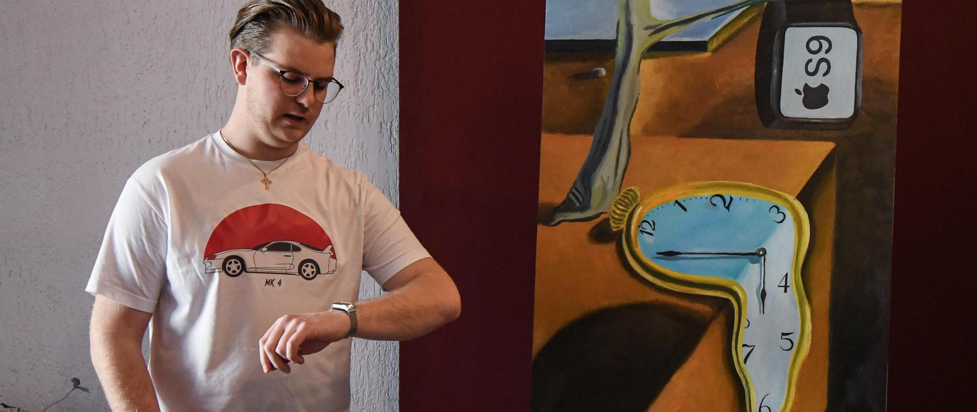 Uczniowie PLSP w Gorzowie Wielkopolskim bronią swoich prac dyplomowych.